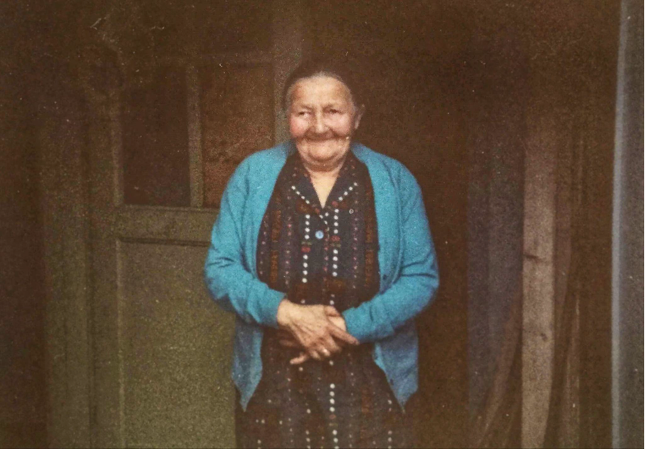 Hansine Mikalsen ble kalt Málu Sina etter sin mor Málu.