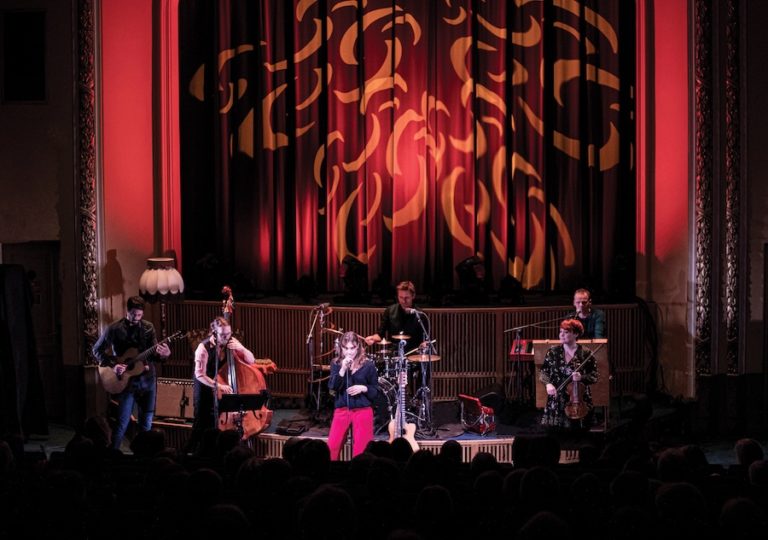 Om og men. Foto: Marius Fiskum